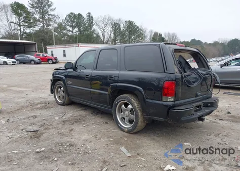 2004 Chevrolet Tahoe Ls z USA, uszkodzony, nr VIN 1GNEK13Z94J289743